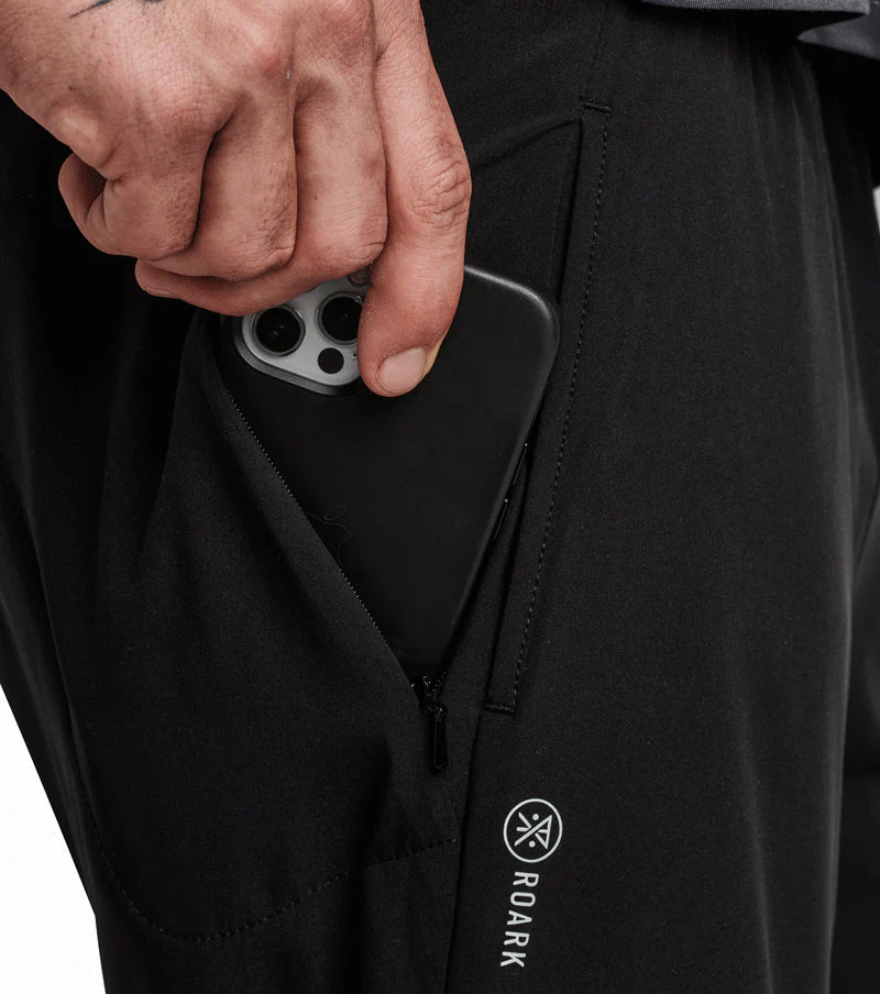 Bommer 2.0 7" Shorts - Black - Image 9