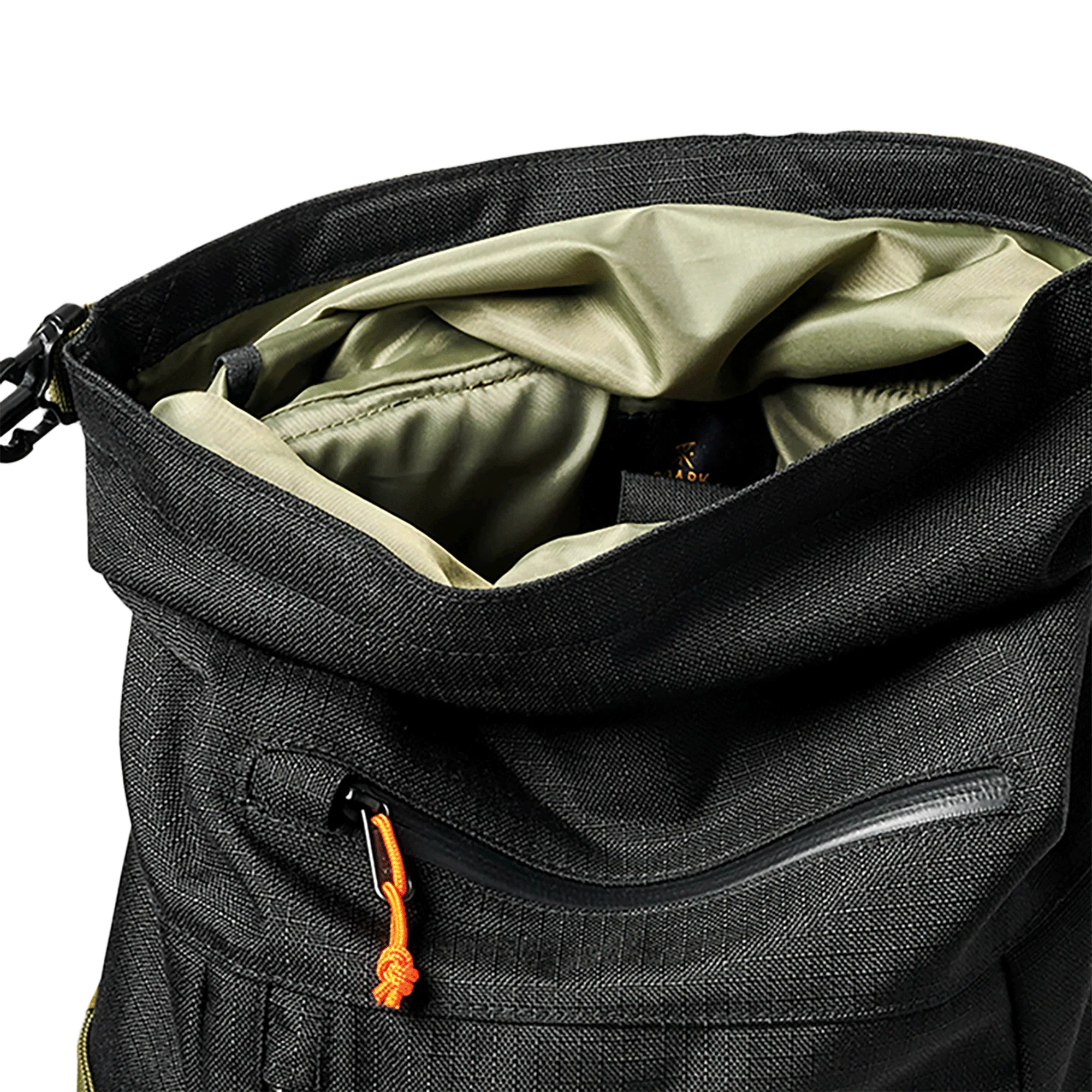 Passenger 27L 2.0 Bag - Black - Image 9