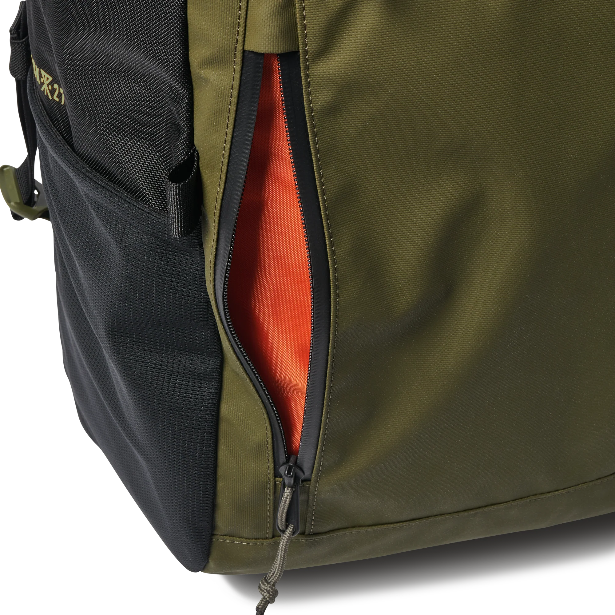 Passenger 27L 2.0 Bag - Black/Military - Image 8